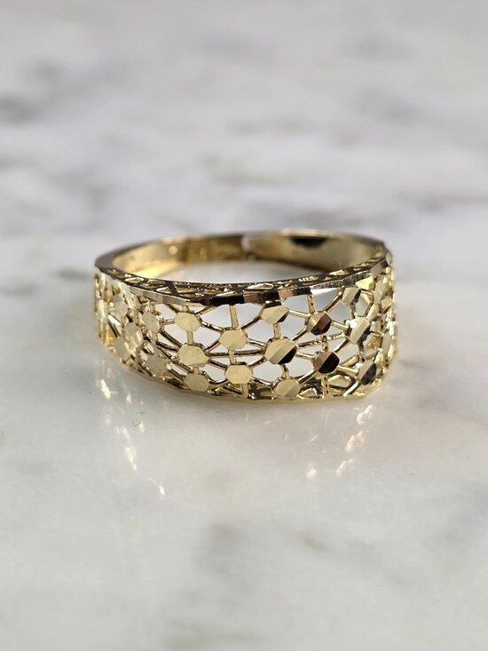 Sarah Coventry 1974 “GOLDEN LACE” gold tone | Mercari Womens 10K Yellow Gold Modernist Filigree Ring 1.3g E1966